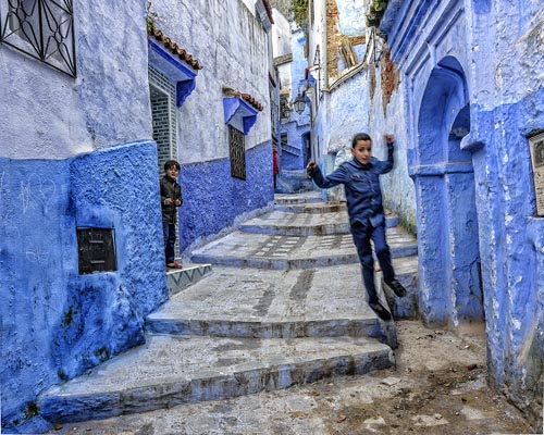 Levitating_Boy_Chefchaouen