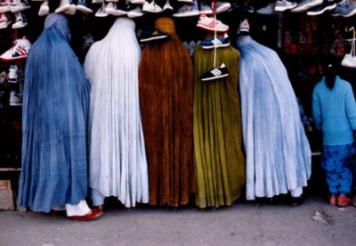 afghan_women_shoe_store