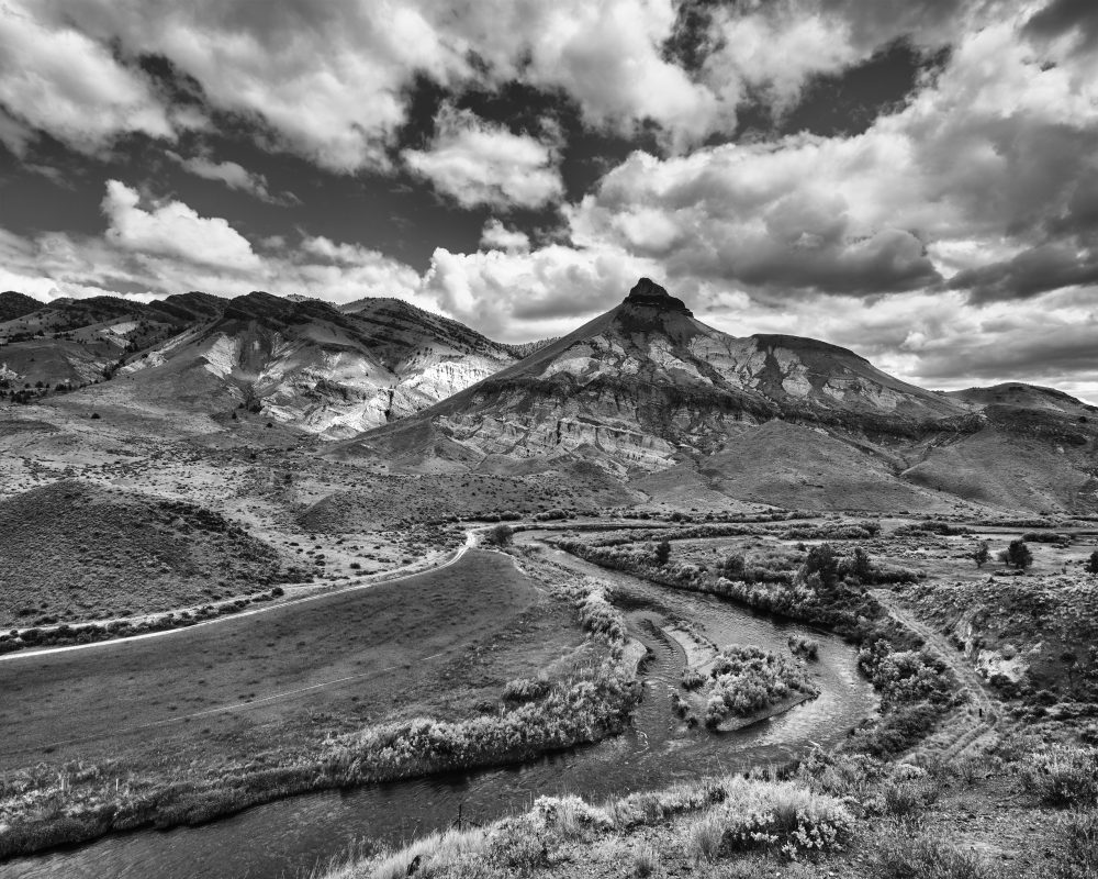 Sheep Rock & Clouds, Oregon 10328